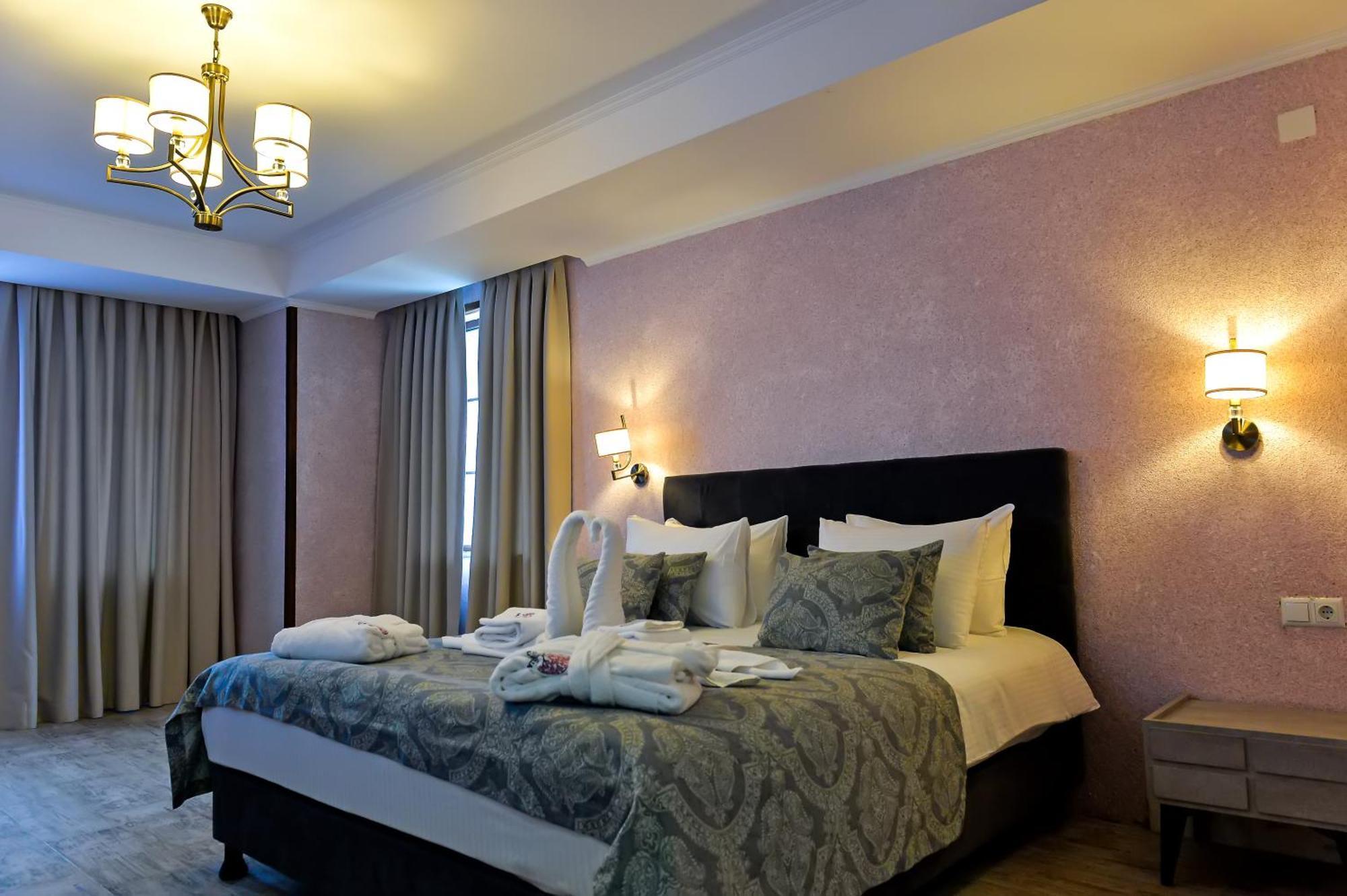 Hotel Magnolia In The City Centre Кутаиси Экстерьер фото